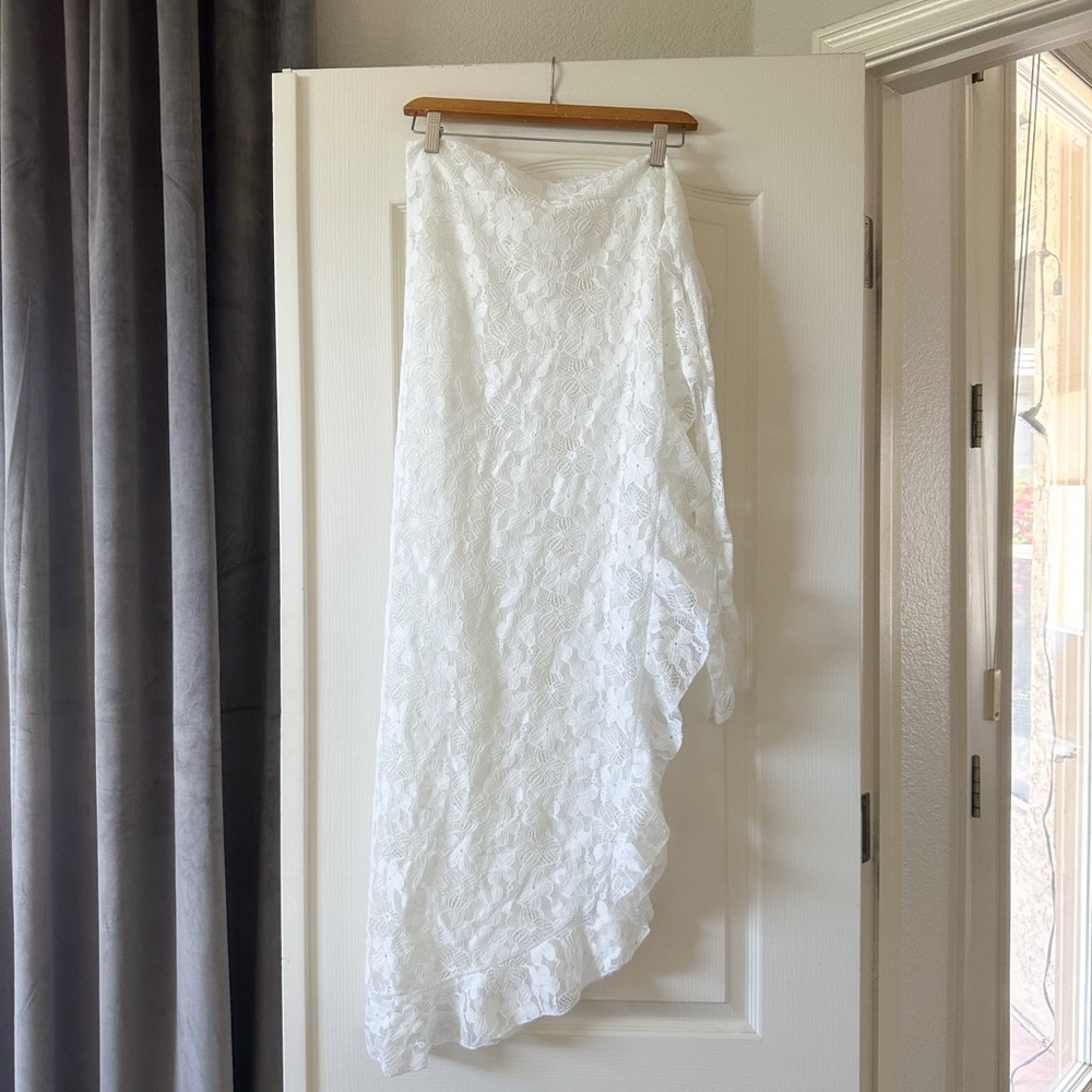SHEIN white swimwear cover up wrap lace sarong NWOT large - Picture 2 of 5
